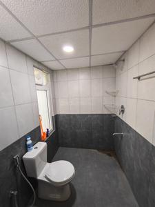Bathroom Image of 601 Sq.ft 1 BHK Apartment / Flat for rent in Olympia Opaline, Navalur Chennai for Rs. 29000