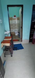 Kitchen Image of 250 Sq.ft 1 BHK Builder Floor for rent in Baddi Solan for Rs. 4900