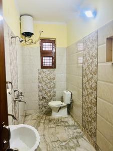 Bathroom Image of 1800 Sq.ft 3 BHK Builder Floor for rent in Civil Lines Gurgaon for Rs. 35000