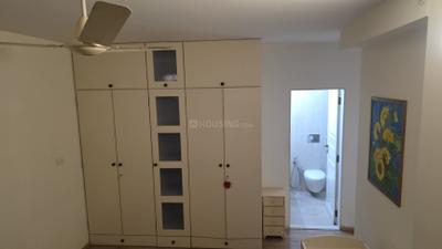 Bedroom Image of 1200 Sq.ft 3 BHK Apartment / Flat for sale in Kanakia Paris, Bandra East Mumbai for Rs. 45000000
