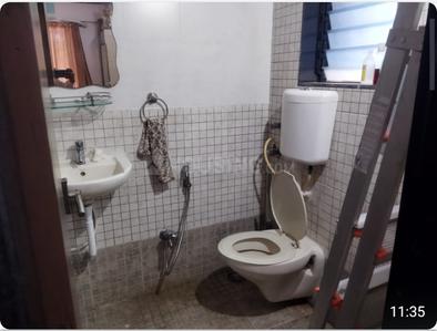Bathroom Image of 1350 Sq.ft 2 BHK Apartment / Flat for rent in Sanpada Navi Mumbai for Rs. 70000