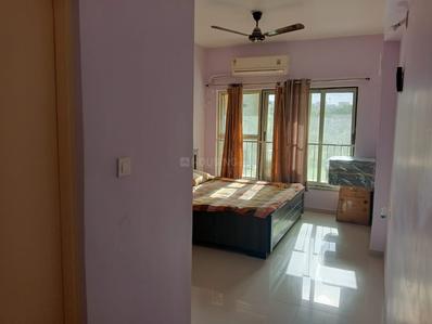 Bedroom Image of 1080 Sq.ft 2 BHK Apartment / Flat for rent in Adani The Meadows, Shantigram Ahmedabad for Rs. 30000