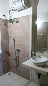 Image of 850 Sq.ft 2 BHK Apartment / Flat for sale in Rustomjee Ozone, Goregaon West, Mumbai for Rs. 29000000