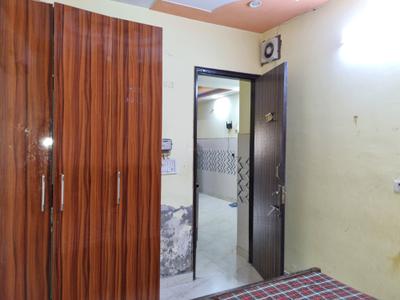 Bedroom Image of 675 Sq.ft 3 BHK Builder Floor for sale in Uttam Nagar New Delhi for Rs. 4600000