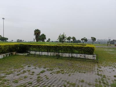 Image of 100 Sq.ft Residential Plot / Land for sale in Supertech Golf Country, Yeida, Greater Noida for Rs. 7000000
