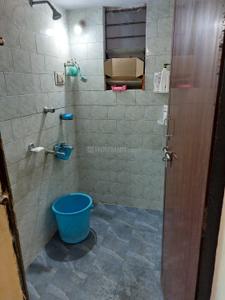 Bathroom Image of 1350 Sq.ft 2 BHK Apartment / Flat for rent in Central Park Tower, Ramdaspeth Nagpur for Rs. 25000