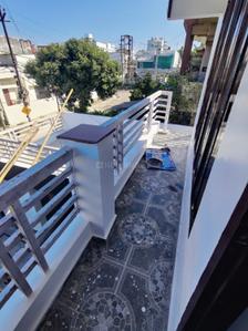 Balcony Image of 3500 Sq.ft 3 BHK Builder Floor for rent in Rabindra Palli Colony Lucknow for Rs. 25000