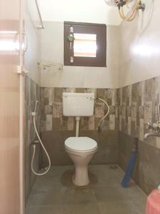 Common Bathroom Image of 600 Sq.ft 2 BHK Independent House for rent in Varthur Bengaluru for Rs. 25000