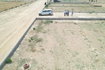Balcony Image of 1000 Sq.ft Residential Plot / Land for sale in Maniram Gorakhpur for Rs. 651000