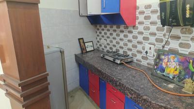 Kitchen Image of 600 Sq.ft 1 BHK Builder Floor for rent in Ashok Nagar New Delhi for Rs. 19000