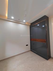 Bedroom Image of 920 Sq.ft 3 BHK Builder Floor for sale in Lp Block Pitampura, Pitampura New Delhi for Rs. 18300000