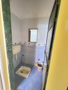 Bathroom Image of 550 Sq.ft 1 BHK Apartment / Flat for sale in Shree Swami Narendra Prasanna Complex, Bhiwandi Thane for Rs. 2300000