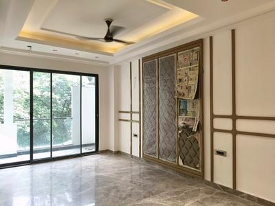 Bedroom Image of 2450 Sq.ft 4 BHK Builder Floor for sale in Paramount Luxury Floor Malibu Town, Sector 47 Gurgaon for Rs. 37500000