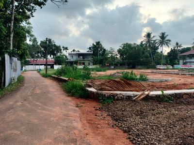 Image of 2250 Sq.ft Residential Plot / Land for sale in Thrippunithura, Kochi for Rs. 650000