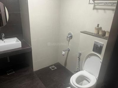 Bathroom Image of 2260 Sq.ft 3 BHK Apartment / Flat for rent in Lodha Golf View, Palava Phase 1 Thane for Rs. 65000