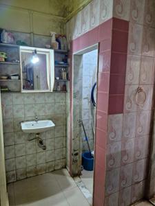 Bathroom Image of 650 Sq.ft 1 RK Apartment / Flat for sale in Mota Taiwad Valsad for Rs. 850000
