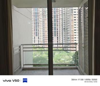 Balcony Image of 1900 Sq.ft 3 BHK Apartment / Flat for sale in DLF Park Place, Sector 54 Gurgaon for Rs. 75000000