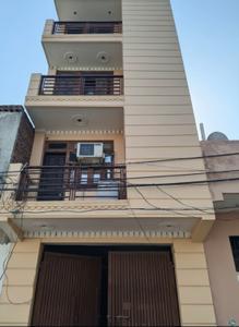Image of 405 Sq.ft 4 BHK Independent House for sale in Maruti Kunj, Gurgaon for Rs. 4700000