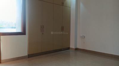 Bedroom Image of 1395 Sq.ft 3 BHK Builder Floor for sale in Surajmal Vihar New Delhi for Rs. 30000000