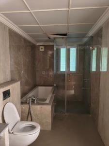 Bathroom Image of 5000 Sq.ft 4 BHK Apartment / Flat for sale in Atur Salisbury Towers, Gultekdi Pune for Rs. 80000000