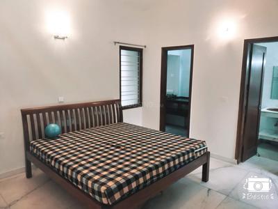 Bedroom Image of 400 Sq.ft 1 RK Builder Floor for rent in Safdarjung Enclave New Delhi for Rs. 30000