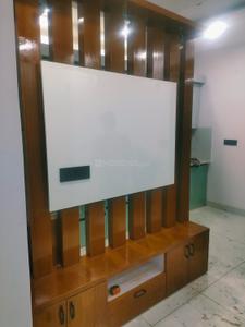 Living Room Image of 675 Sq.ft 2 BHK Builder Floor for rent in Raju Parak Extension New Delhi for Rs. 19000