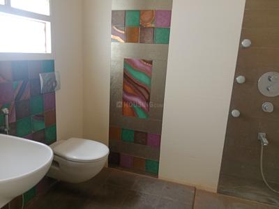 Bathroom Image of 3500 Sq.ft 4 BHK Villa for rent in Thudiyalur Coimbatore for Rs. 60000