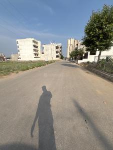Sector 75 hudda Plot View 2
