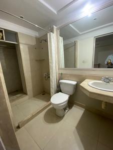 Bathroom Image of 1450 Sq.ft 3 BHK Apartment / Flat for sale in Hiranandani Meadows, Thane West Thane for Rs. 31500000