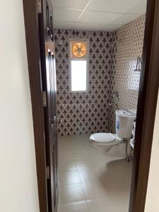 Bathroom Image of 1608 Sq.ft 3 BHK Apartment / Flat for rent in Today Kings Park, Omega IV Greater Noida for Rs. 23000
