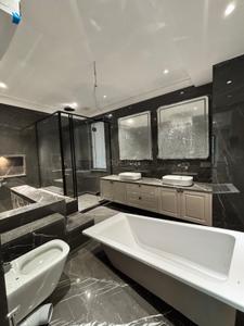 Bathroom Image of 5000 Sq.ft 4 BHK Builder Floor for sale in Sector 50 Gurgaon for Rs. 71000000