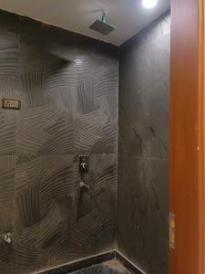 Common Bathroom One Image of 1350 Sq.ft 4 BHK Apartment / Flat for sale in Sector 38 Rohini New Delhi for Rs. 11000000