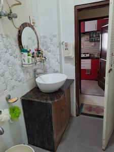 Bathroom Image of 922 Sq.ft 2 BHK Apartment / Flat for sale in Naktala Kolkata for Rs. 5700000