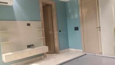 Bedroom Image of 3006 Sq.ft 4 BHK Builder Floor for sale in Anand Vihar New Delhi for Rs. 64000000