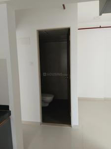 Bathroom Image of 374 Sq.ft 1 BHK Apartment / Flat for sale in A And O Excellente, Mulund West Mumbai for Rs. 7500000