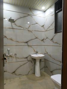 Common Bathroom Image of 1200 Sq.ft 3 BHK Apartment / Flat for sale in Indirapuram Ghaziabad for Rs. 11700000