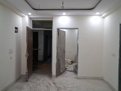 Living Room Image of 980 Sq.ft 2 BHK Apartment / Flat for sale in GCM Gomati Apartment, Sector 49 Noida for Rs. 3800500