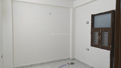 Bedroom Image of 650 Sq.ft 2 BHK Builder Floor for rent in Patparganj New Delhi for Rs. 20000