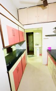Kitchen Image of 899 Sq.ft 2 BHK Apartment / Flat for sale in Pragati Apartment, Geeta Bhawan Indore for Rs. 6000000