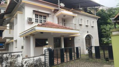 Building Image of 4000 Sq.ft 5 BHK Independent House for rent in Kadri Mangalore for Rs. 120000