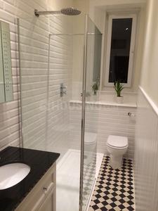 Bathroom Image of 2000 Sq.ft 4 BHK Apartment / Flat for sale in Labh Shanta Bhuvan CHS Ltd, Vile Parle West Mumbai for Rs. 85000000