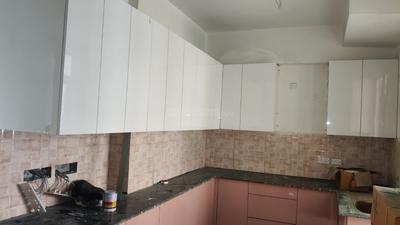 Kitchen Image of 3234 Sq.ft 4 BHK Apartment / Flat for sale in Amrapali Heartbeat City IV, Sector 107 Noida for Rs. 35585000
