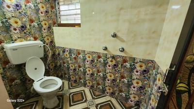 Bathroom Image of 2500 Sq.ft 5 BHK Independent House for sale in Thakurpukur Kolkata for Rs. 15000000