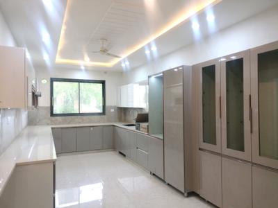 Kitchen Image of 4500 Sq.ft 4 BHK Builder Floor for sale in Sector 11 Faridabad for Rs. 45000000
