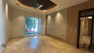 Bedroom Image of 2400 Sq.ft 4 BHK Builder Floor for sale in DLF Phase 2 Gurgaon for Rs. 55000000
