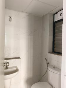 Common Bathroom Image of 1000 Sq.ft 3 BHK Apartment / Flat for sale in Runwal Gardens Phase I, Dombivli East Thane for Rs. 9000000