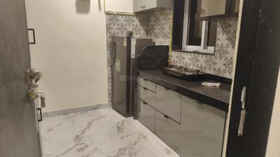 Kitchen Image of 750 Sq.ft 1 BHK Apartment / Flat for rent in Worli Mumbai for Rs. 65000