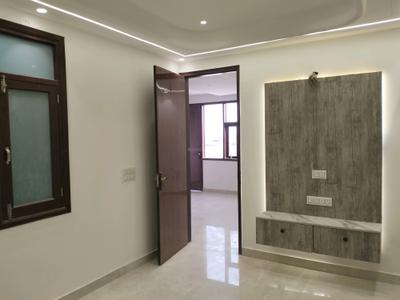 Bedroom Image of 2000 Sq.ft 6 BHK Builder Floor for sale in Rohini Sector 28 New Delhi for Rs. 20100000