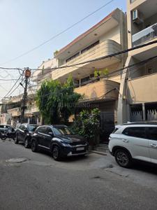 Image of 2400 Sq.ft 4 BHK Independent House for rent in Rajouri Garden, New Delhi for Rs. 65000