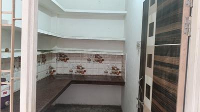 Kitchen Image of 900 Sq.ft 1.5 BHK Independent House for rent in Kalyanpur Kanpur for Rs. 5000